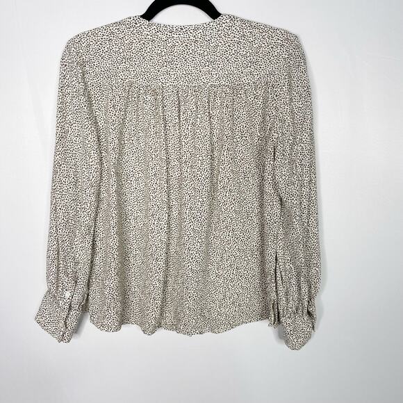 Banana Republic M Cream Black Cheetah Print Essential Button Front Blouse Top - Picture 2 of 10
